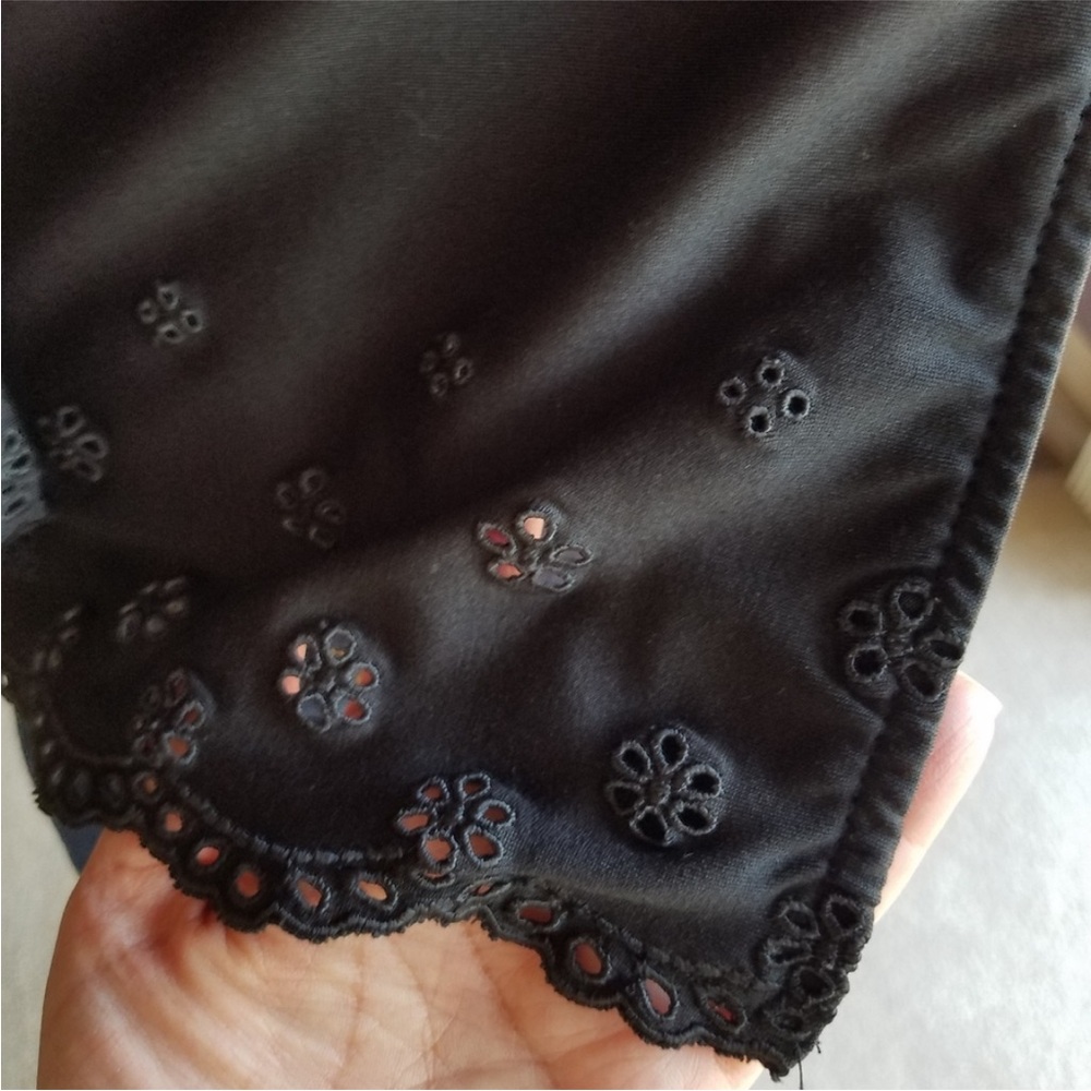 Black Eyelet Hem Button Front Closure Quarter Sle… - image 3
